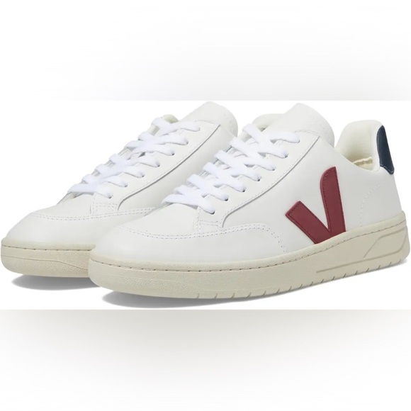 VEJA V-12 Men's - Picture 1 of 10